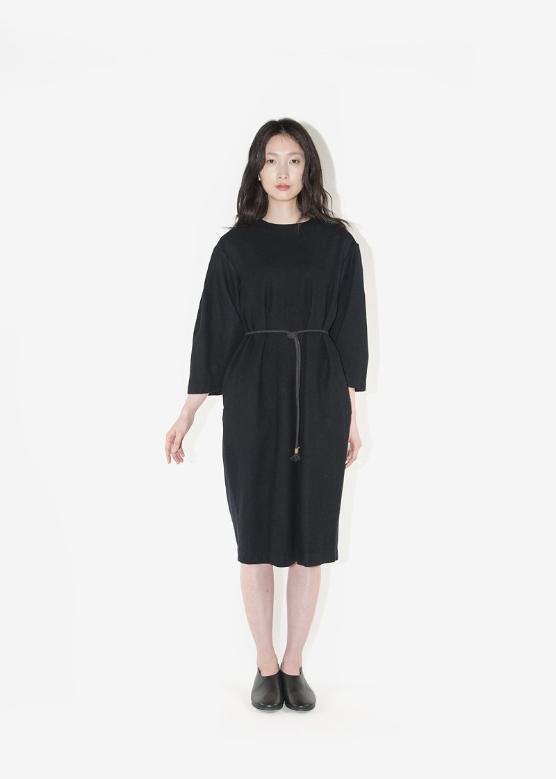 36. Herbal dyed pure woolen dress with hemp braided cord beltMade of 100% pure sheep's light melton. The color comes from a logwood herbal dye. The belt is made from natural hemp thread. Braided in a Japanese traditional braiding technique called karauchi.
