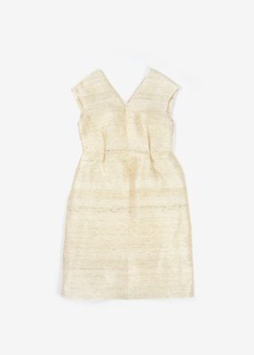04. Koromo of Kudzu-fu | KantoiBefore fabrics such as hemp, karamushi, cotton and silk were introduced to Japan, fabrics were collectively called yu-fu. The raw materials were generally made from the bast fibers of kudzu, wisteria and paper mulberry.