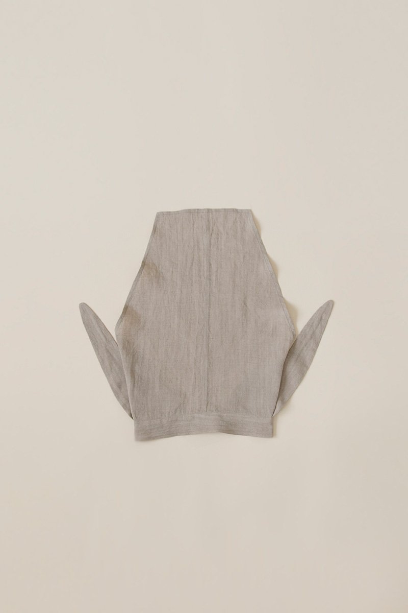 33. TsunokakushiCross woven fabric made from ramie and linen.