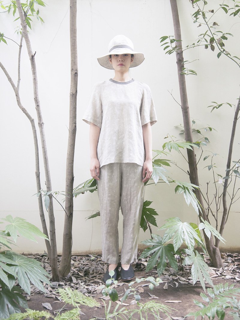 28 Umi-Hagoromo Ryukyu koromo Linen pullover shirt and pants, Hagoromo linen hatMade from Linen. Print inspired by vintage Okinawan fabric.