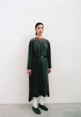 Organic cotton sumi-dyed sumikuro colored meditation robe dress, Naturally tanned leather first folk shoes