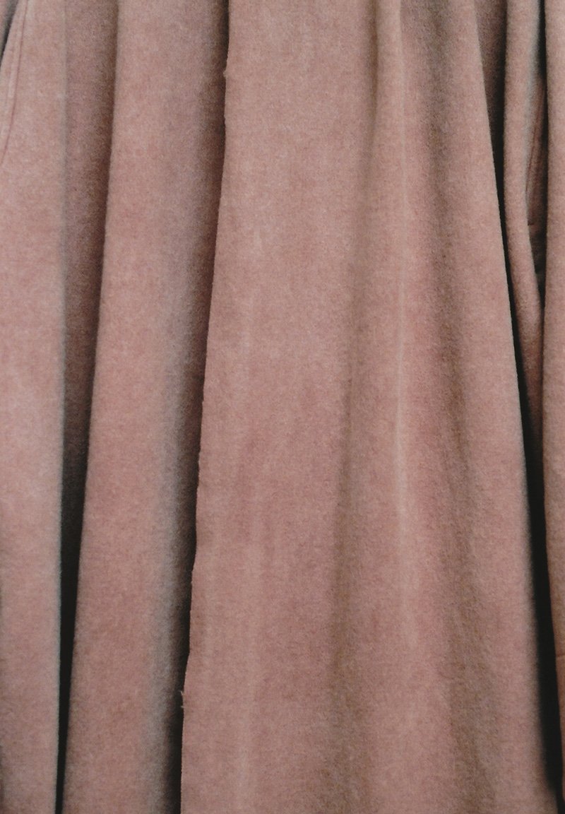 Beautiful Mud dyed wool "Sharin-bai" tree dyed rose colored haori robe