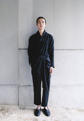 Beautiful light linen haori shirt jacket and wrapped pants