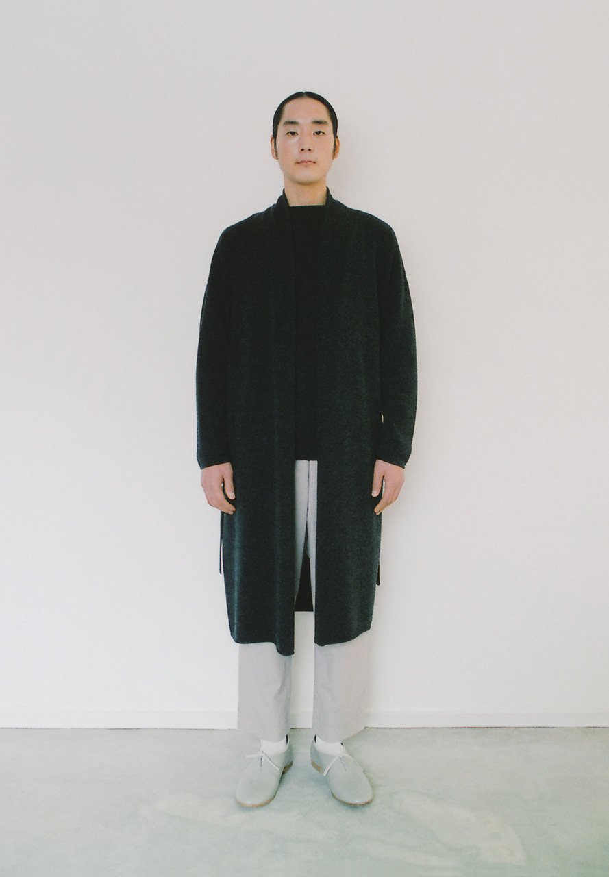 Cashmere dark grey colored haori robe and sweater