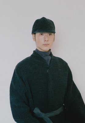 Alpaca boucle wool charcoal grey colored cap