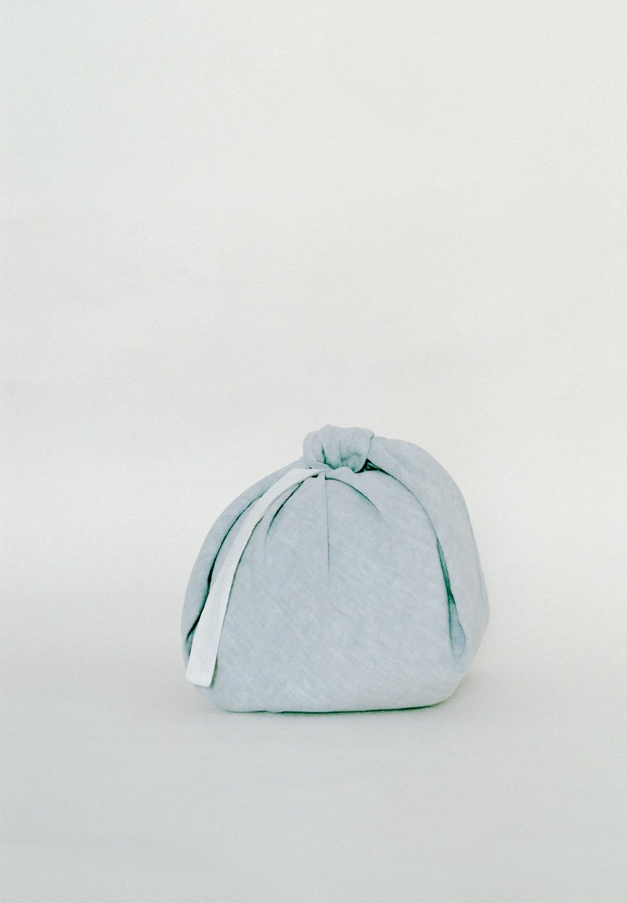 Organic Belgian linen sharinbai-sumi colored small furoshiki from “Ryugu”