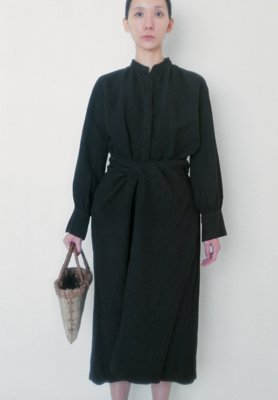 Flower of Life Sashiko hemp cotton mad-dyed shirt wrapped dress and Japanese wing nut hand bag