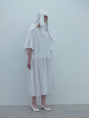 Tangis cotton white-colored t-shirt dress and Veil hat