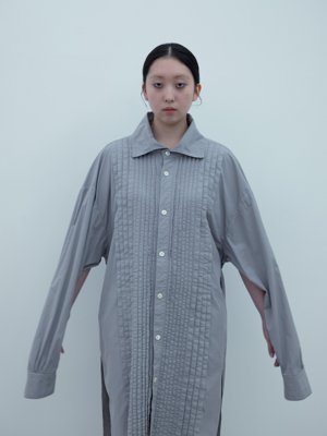 Suvin cotton broadcloth ash violet jade colored big pleated shirt