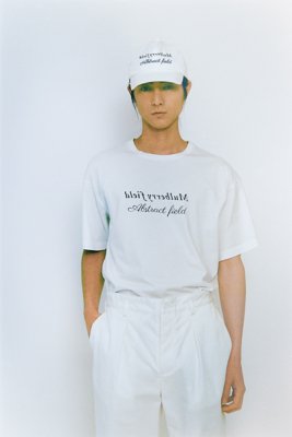 "Mulberry field" cap and T-shirt. T-shirt printed with natural dyes of bengara made from soil.