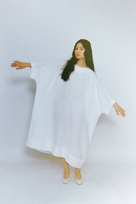 Big silhouette dolman sleeve dress. Made of old linen viscose canvas.