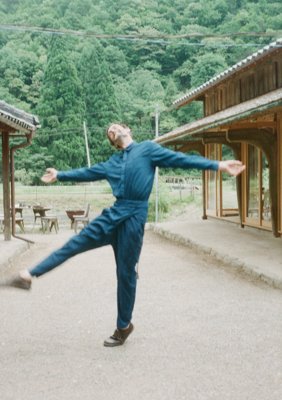 Sébastien taking a leap, Organic cotton double-gauze ryukyu indigo-dyed check country shirt and European stripe combination wrapped pants